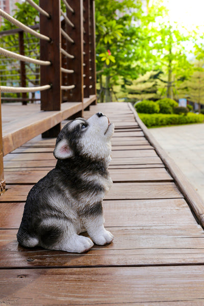 Howling Alaskan Malamute HI-LINE GIFT LTD.